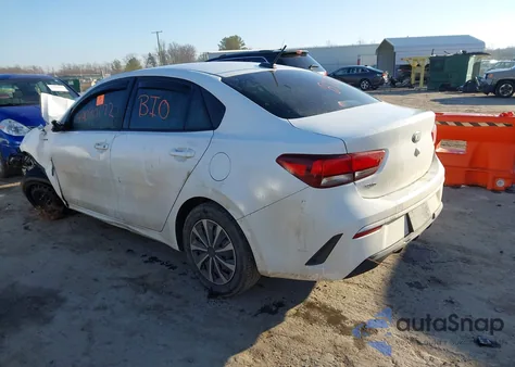 2021 Kia Rio Lx z USA, uszkodzony, nr VIN 3KPA24AD2ME409198